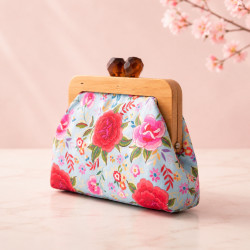 Clutch Floral Sakura | Bolso de mano floral con cierre de boquilla
