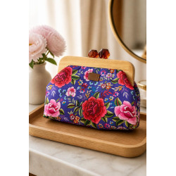 Clutch Floral Sakura | Bolso de mano floral con cierre de boquilla
