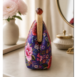 Clutch Floral Sakura | Bolso de mano floral con cierre de boquilla