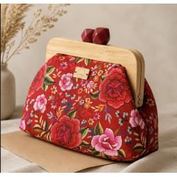 Clutch Floral Sakura | Bolso de mano floral con cierre de boquilla
