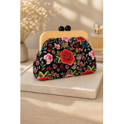Clutch Floral Sakura | Bolso de mano floral con cierre de boquilla