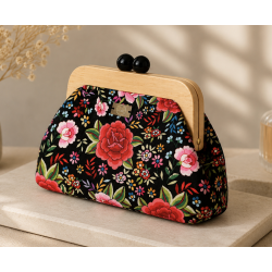 Clutch Floral Sakura | Bolso de mano floral con cierre de boquilla